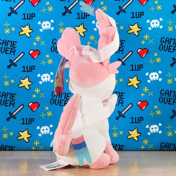 Jazwares Pokemon Sylveon 9" Collectible GameStop Exclusive Plush HTF & NWT - Picture 3 of 10